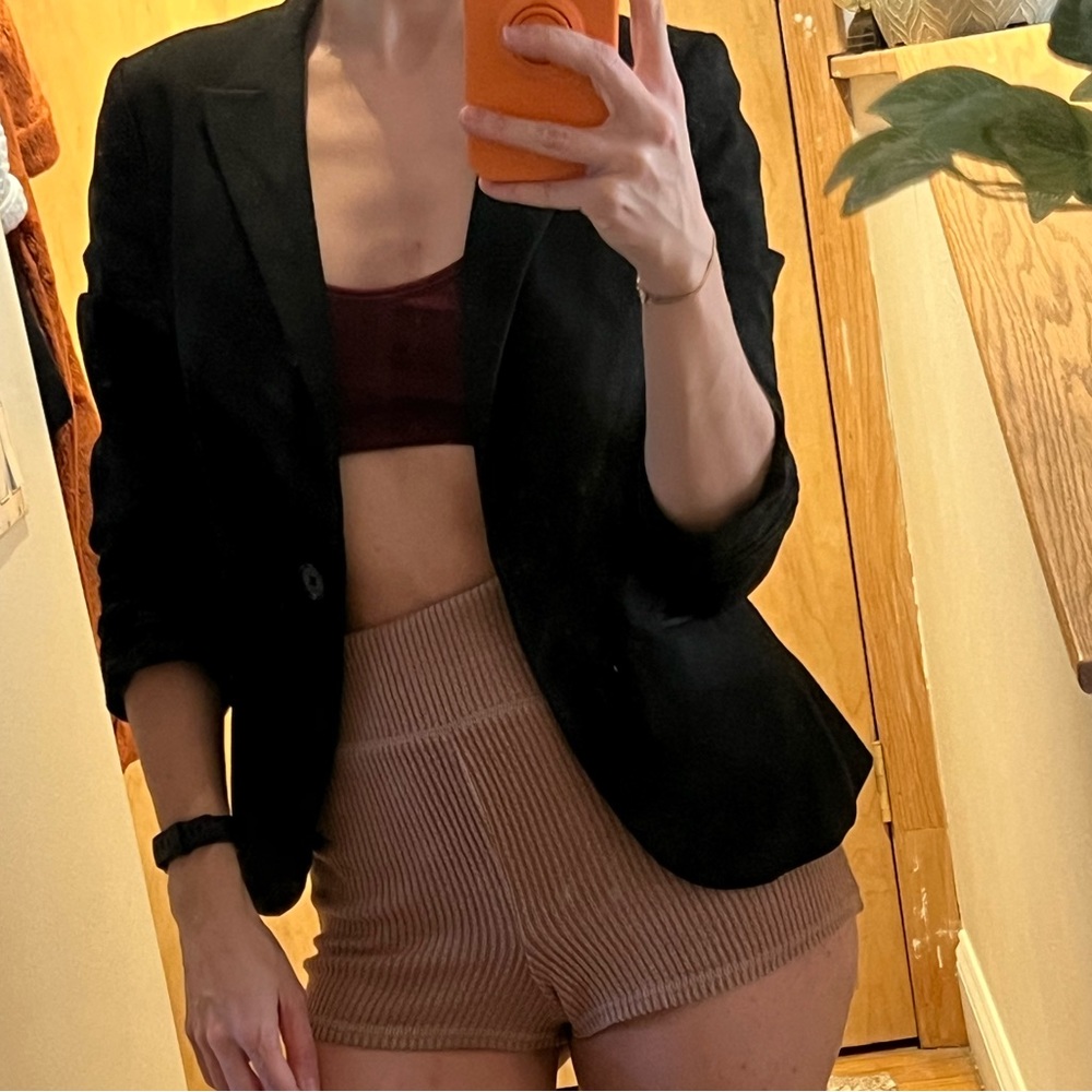 Express scrunched sleeve black blazer, size small!